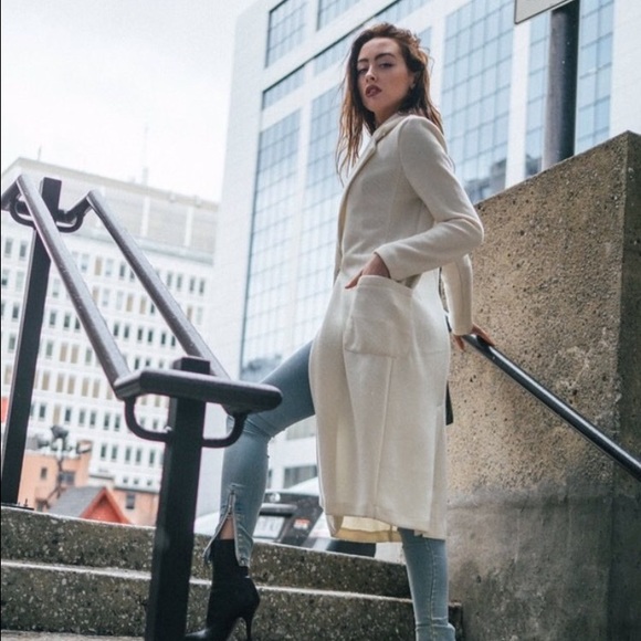 Meet your Posher, Sarah - Picture 3 of 3